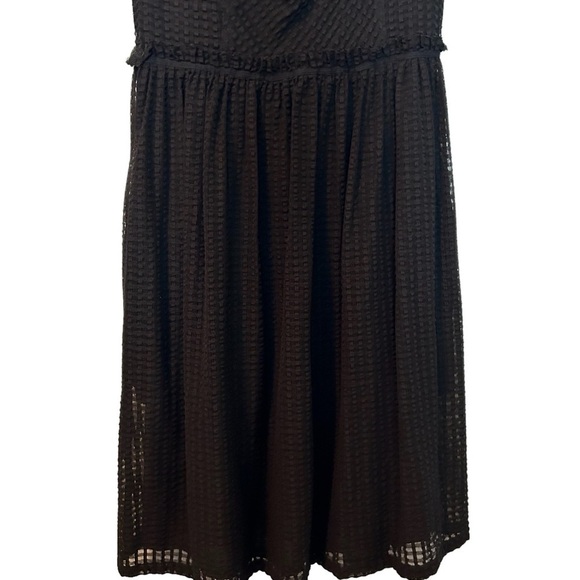 Lord & Taylor Black Draped Neck Waffle Style Lace Fully Lined Sleeveless Dress - Picture 2 of 15